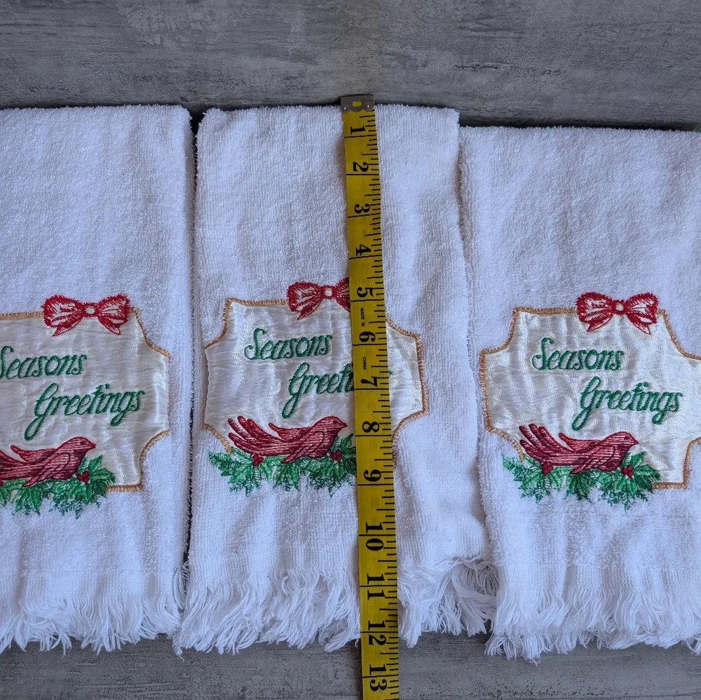 Set of Vintage Embroidered Christmas Towels Hand Towels Kitchen Towels Red Green